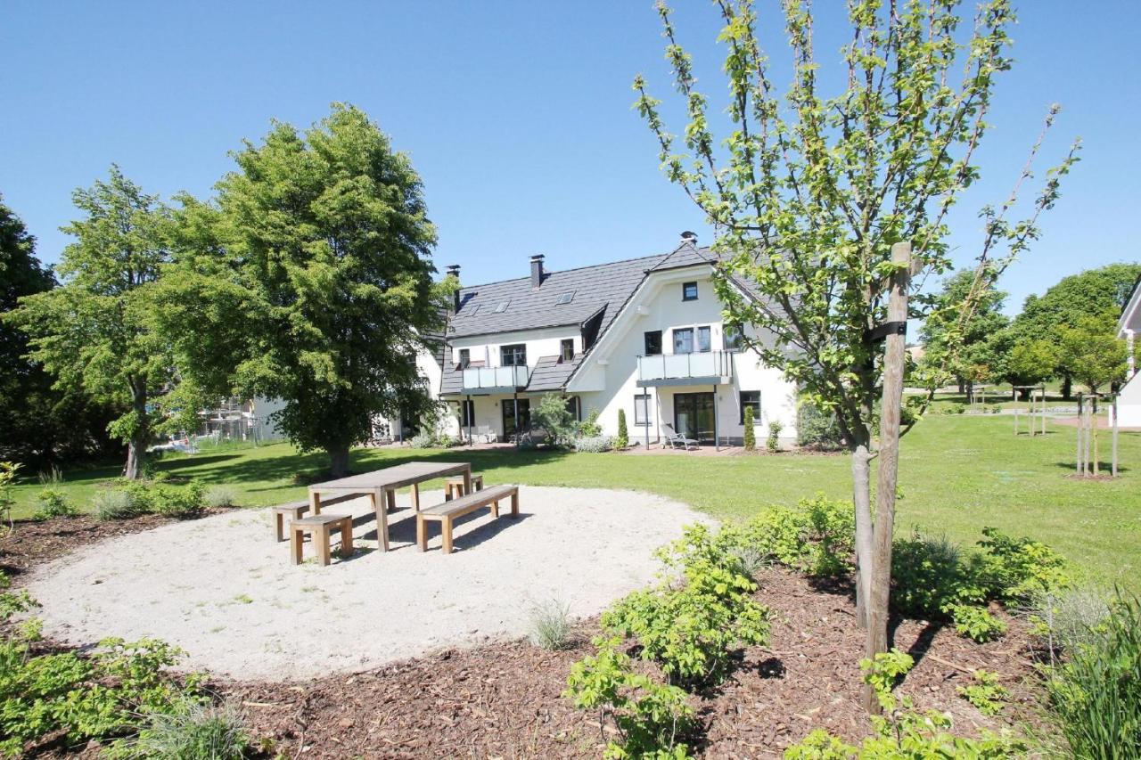 Strandnahe Fewo Mit Terrasse, Gratis Nutzung Vom Ahoi Erlebnisbad Und Sauna In Sellin - Rex Rugia Fewo 13-2 Apartment Lobbe Exterior foto